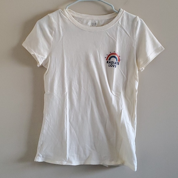 GAP Tops - GAP Women's Radiate Love Cotton Tee